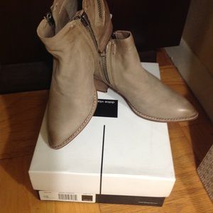 dolce vita ankle shoes
